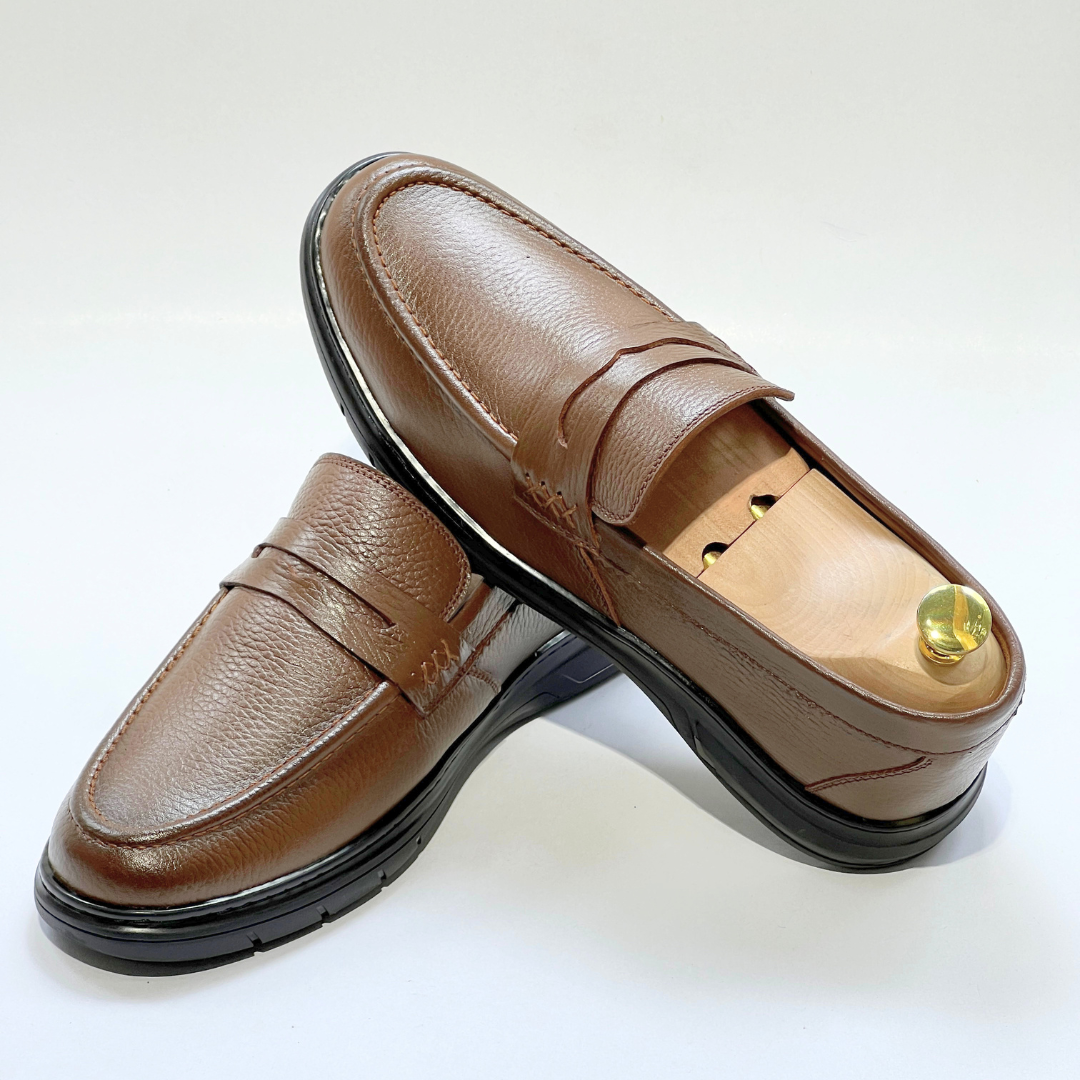 Mocassin Volzaro Ultras Confortable 100% CUIR Grainé TABAC REF 643