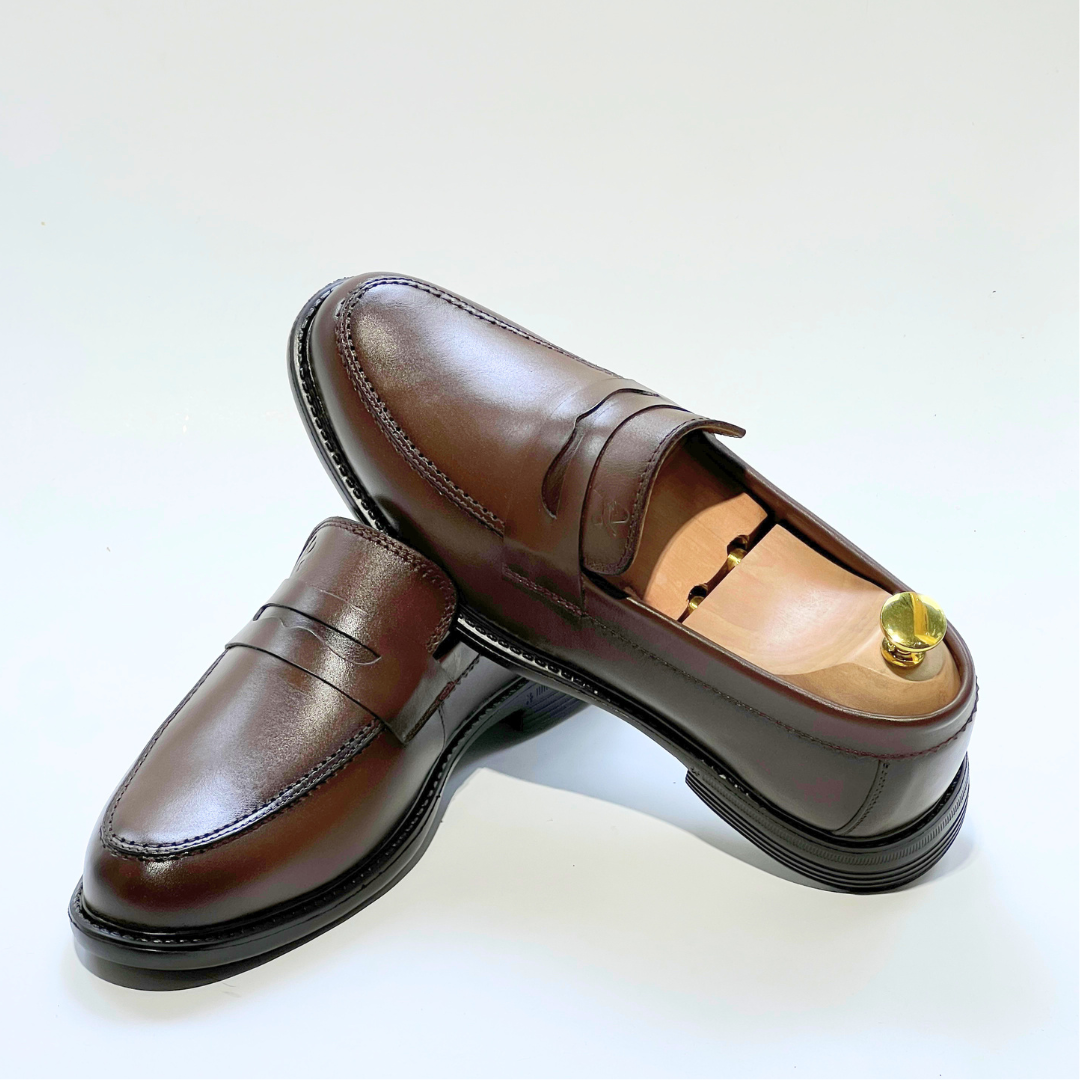 Mocassins Découpe 100% Cuir Médical En MARRON REF 332