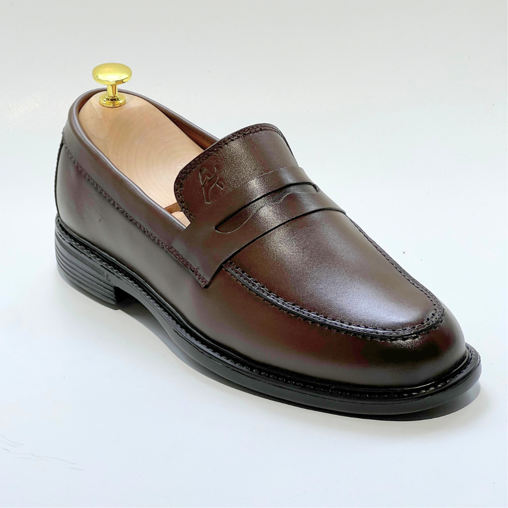 Mocassins Découpe 100% Cuir Médical En MARRON REF 332